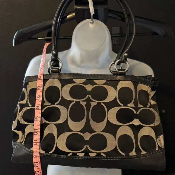 Coach Black and Cream Women's Shoulder Bag - Picture 4 of 16